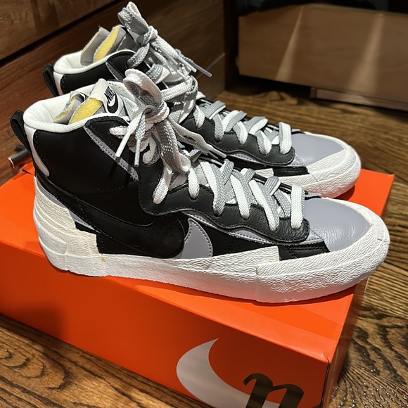 NIKE BLAZER MID SACAI SIZE 10 - Picture 2 of 8